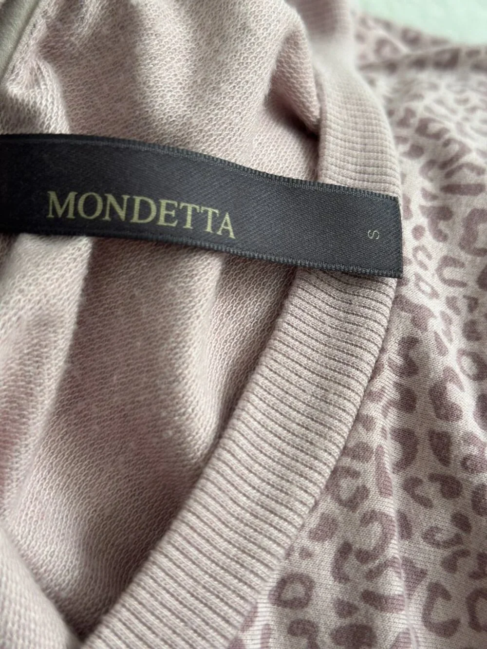 Mondetta Pink Leopard Print Sweatshirt Small Athleisure Crewneck Soft Cozy Top - Picture 7 of 8